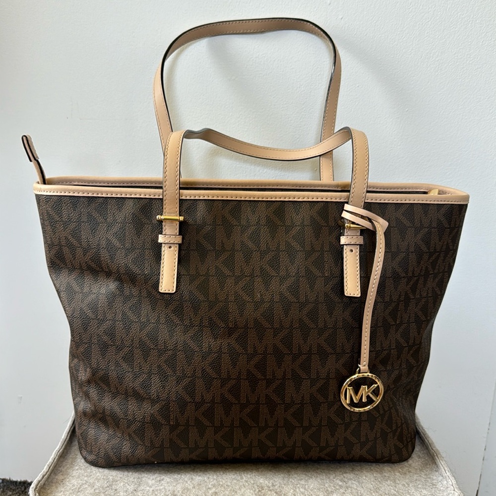 Michael Kors purse